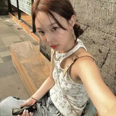 邱荻晨